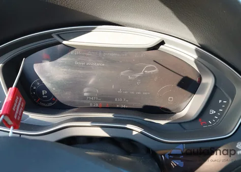 2018 Audi Q5 2.0T Premium/2.0T Tech Premium z USA, uszkodzony, nr VIN WA1BNAFY8J2218278